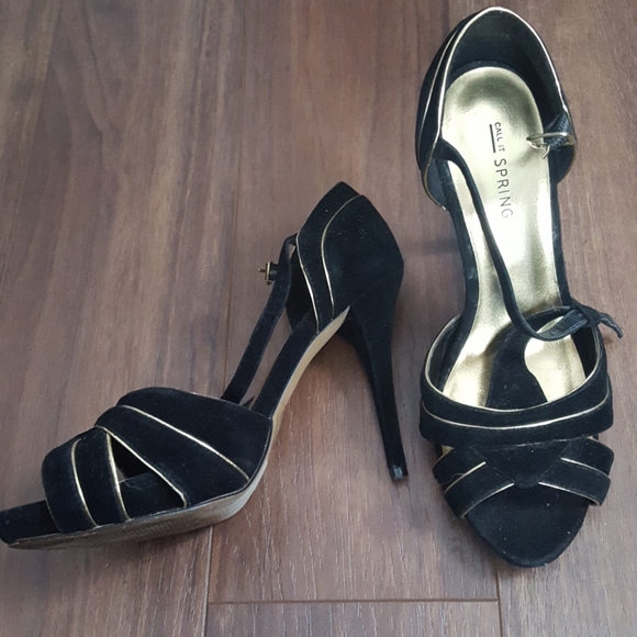 Heels - Picture 2 of 2